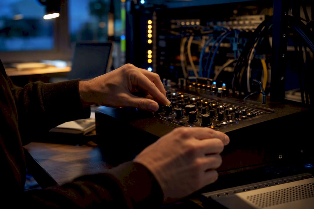 Hands tuning AI analytics device controls